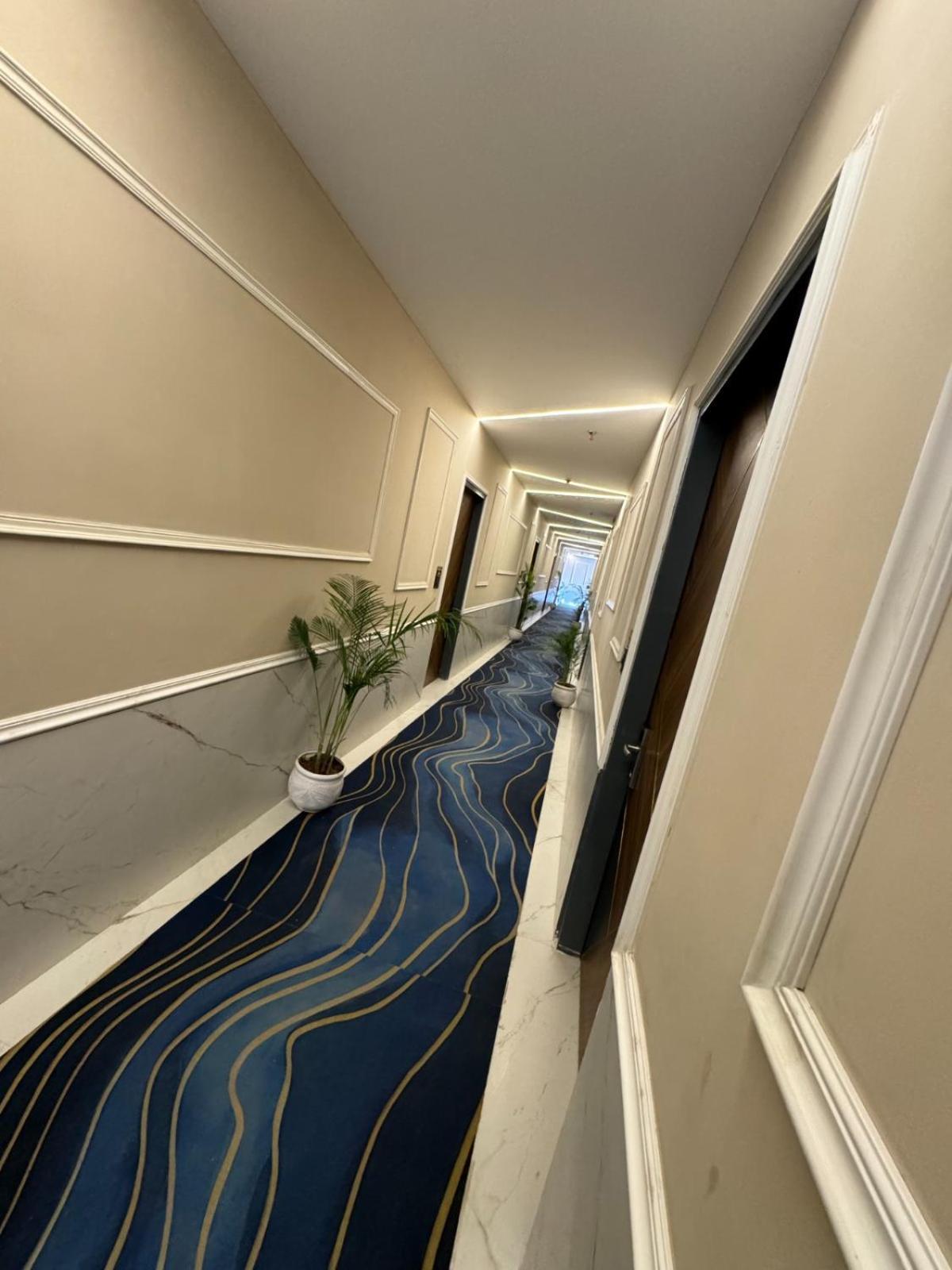 The Pearl Hotel Sirsa Buitenkant foto
